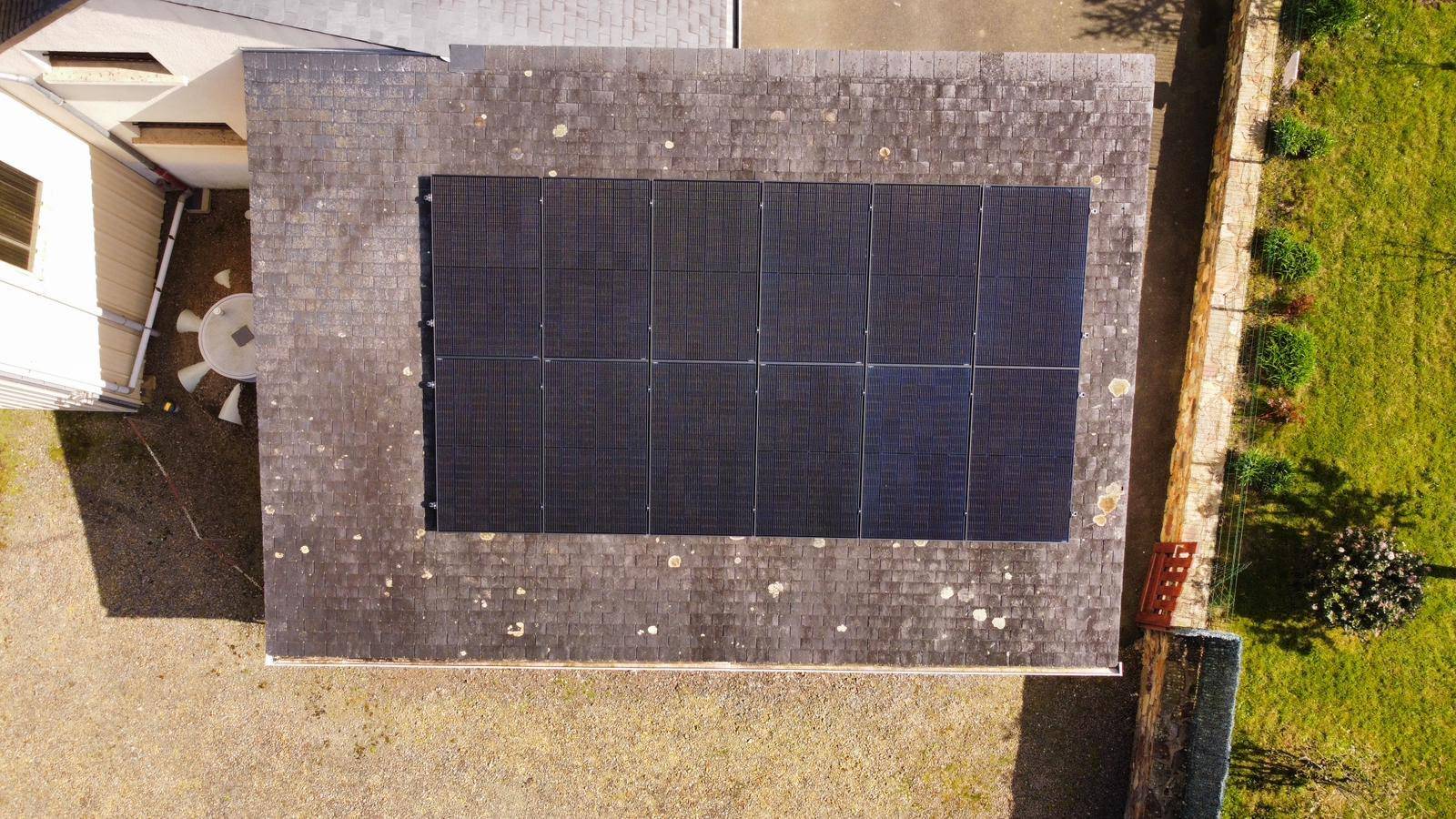 Installation de poêle à granulés avec réservoir intégré pour pellets à Compiègne dans l'Oise (60)