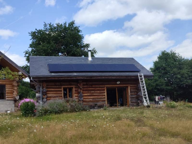 Panneaux photovoltaïques + Micro Hoymiles - Compiègne (60 – Oise)