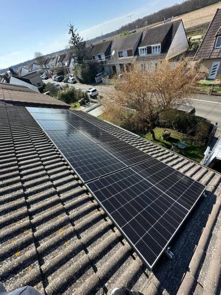 Votre centrale solaire à Tournan-en-Brie – Panneaux TRINA 500 W & micro-onduleurs APS DS3-L