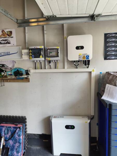 Batterie avec onduleur HUAWEI - Montargis (45200)