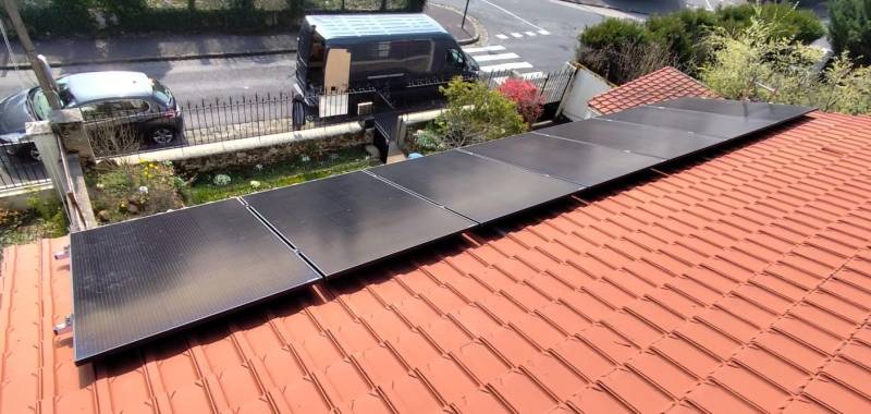 Installation solaire à Brunoy (91800) – 4 modules AMERISOLAR 400 W & micro-onduleur Hoymiles HM-1500 Quatro