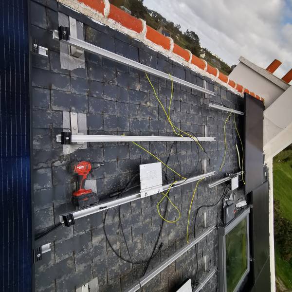 Autoconsommation avec panneaux photovoltaïques amerisolar à Quimper