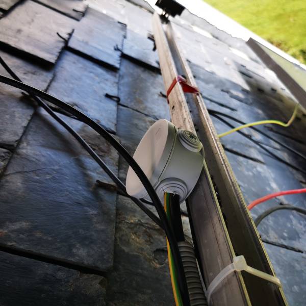 Autoconsommation avec panneaux photovoltaïques amerisolar à Quimper