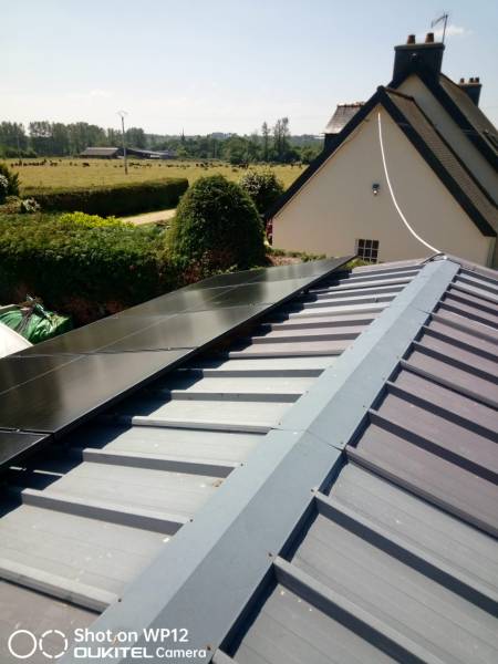 Installation de Panneaux Photovoltaïques en autoconsommation avec La Francilienne et Hoymiles à Rouen, en Seine-Maritime