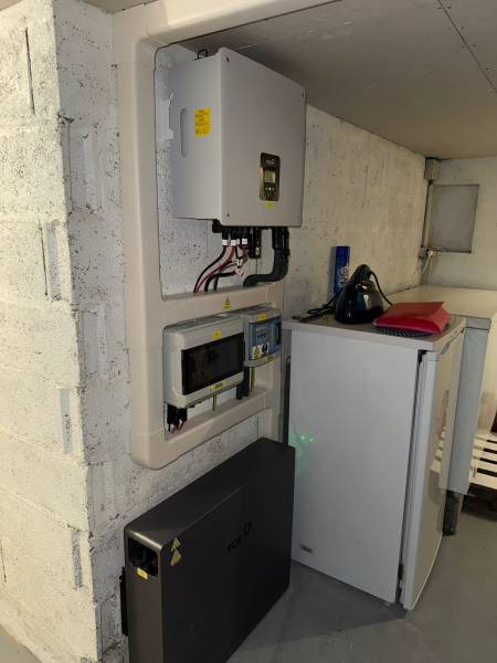 10 panneaux FHE 500W, avec onduleur FOX 