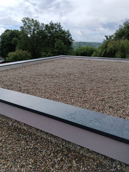 surface plane pour installation de bac à lester pour panneaux photovoltaïques à Beauvais dans l'Oise