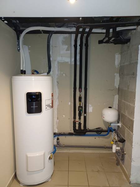 Installation d'un Ballon Thermodynamique Nuos Split Inverter Wifi à Saint-Germain-en-Laye dans les Yvelines : Économie et Écologie au Rendez-vous