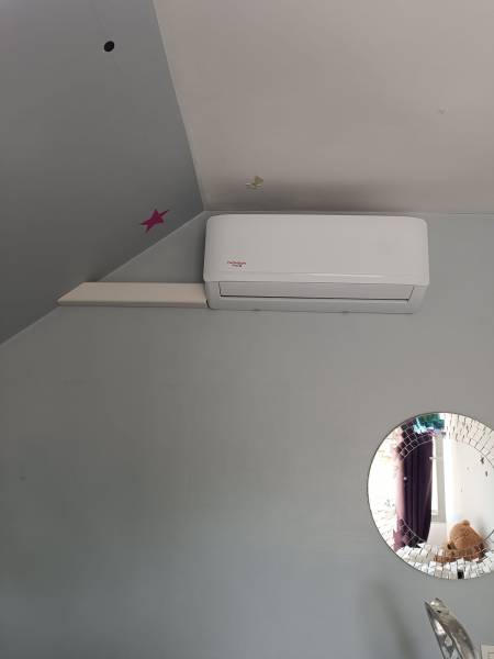Installation d’une pompe à chaleur air-air chez l’un de nos client à Montmorency dans le Val d’Oise : Faites des économies et protégez l’environnement