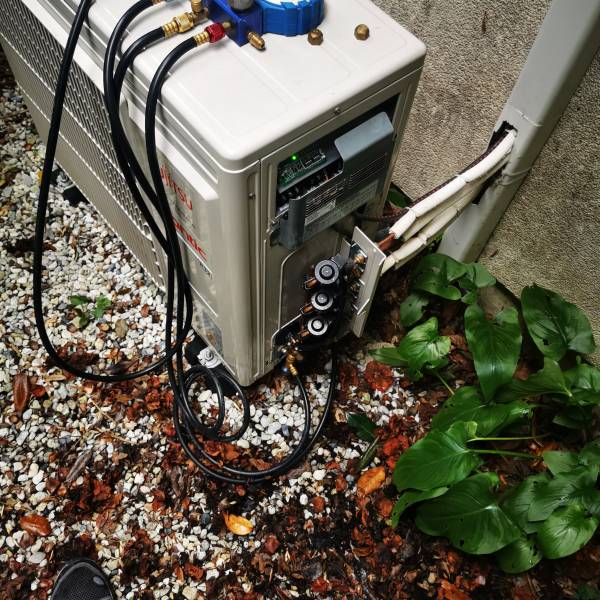 entretien de pompe à chaleur unité extérieur à Caen dans le Calvados
