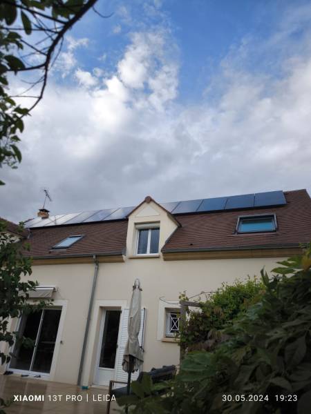 Autoconsommation énergétique à Montmorency : Installez vos panneaux photovoltaïques AEG de 500W et économisez dès aujourd'hui !