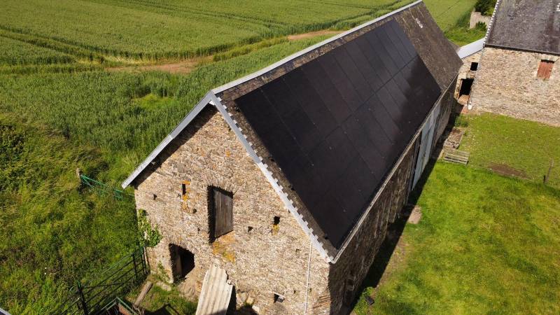Installation de Panneaux Photovoltaïques à Rouen : Optez pour l'Autoconsommation avec 24 Panneaux AEG 500W et Micro Onduleurs Enphase IQ8HC