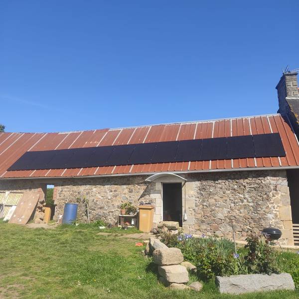 Découvrez Notre Nouvelle Installation de Panneaux Photovoltaïques Thomson à Lannion !