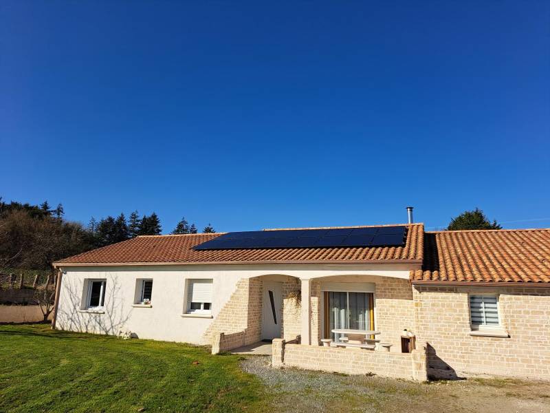 Installation de panneaux Thomson avec micro Enphase