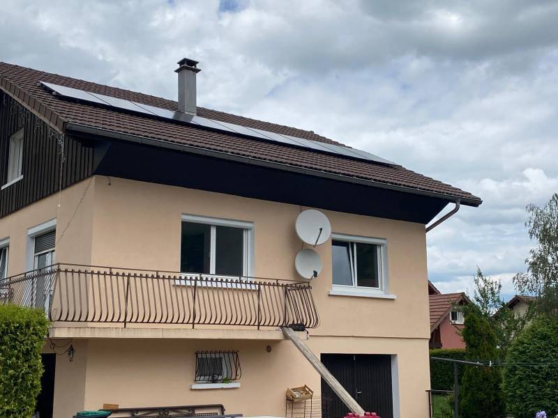 Autoconsommation solaire à Montmorency : Énergie propre et économies garanties avec Thomson et Enphase