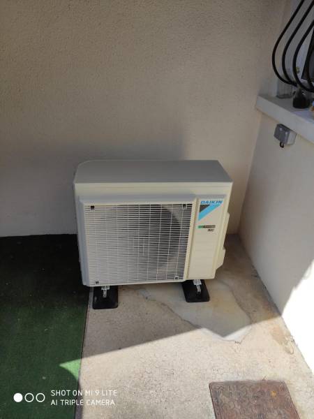 Pose de Pompe à chaleur Daikin Duo à Civray