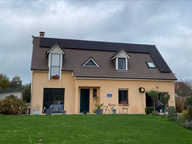 installation de panneaux photovoltaiques Soluxtec