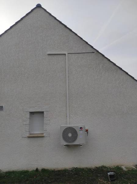 Installation de pompe à chaleur air air gree avec ses splits pular 7 à Caen